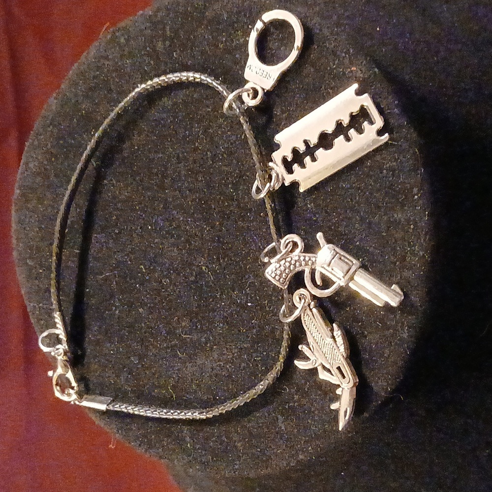 Bracelet